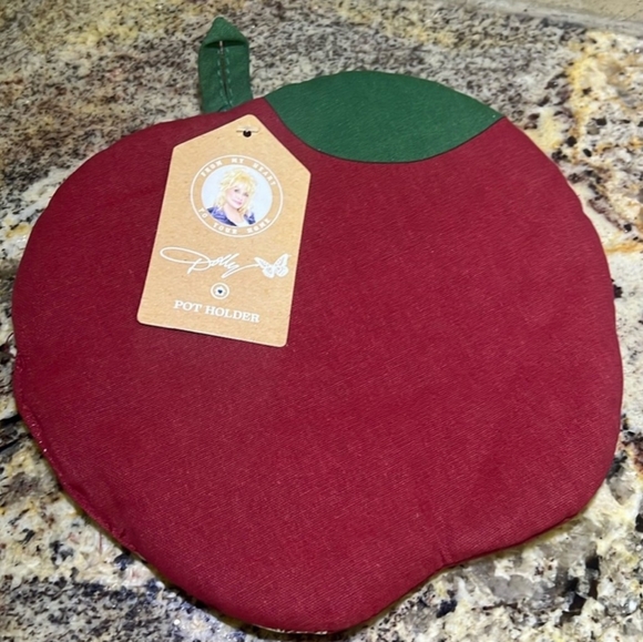 🦋CELEBRATE DOLLY🦋 STUNNING KITCHEN ACCESSORY🦋 Dolly Parton Apple Pot Holder - Picture 2 of 2